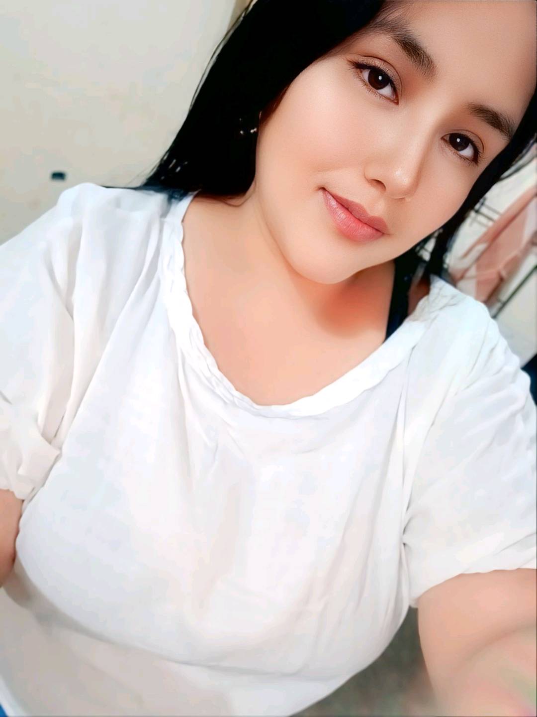 Shenka from Peru, online now on Dinchat