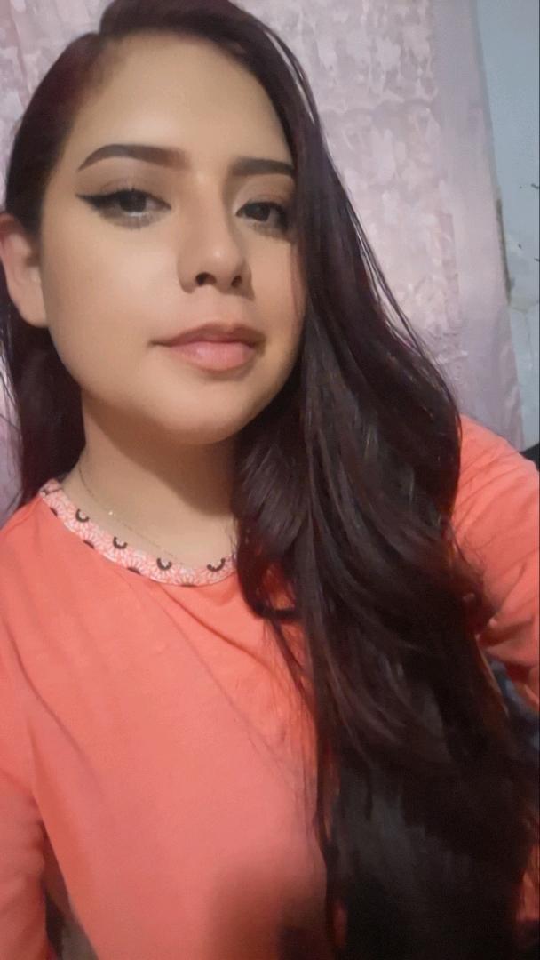 Analu from Mexico, someone new to say hello to on Dinchat